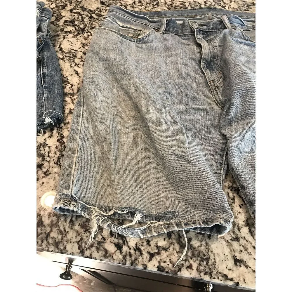 Levi's Men's 505 Regular Fit‎ Denim Jean Shorts Medium Wash Distressed Size 36